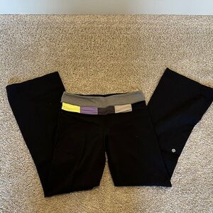 Lululemon Athletica Black Leggings with Gray Accents